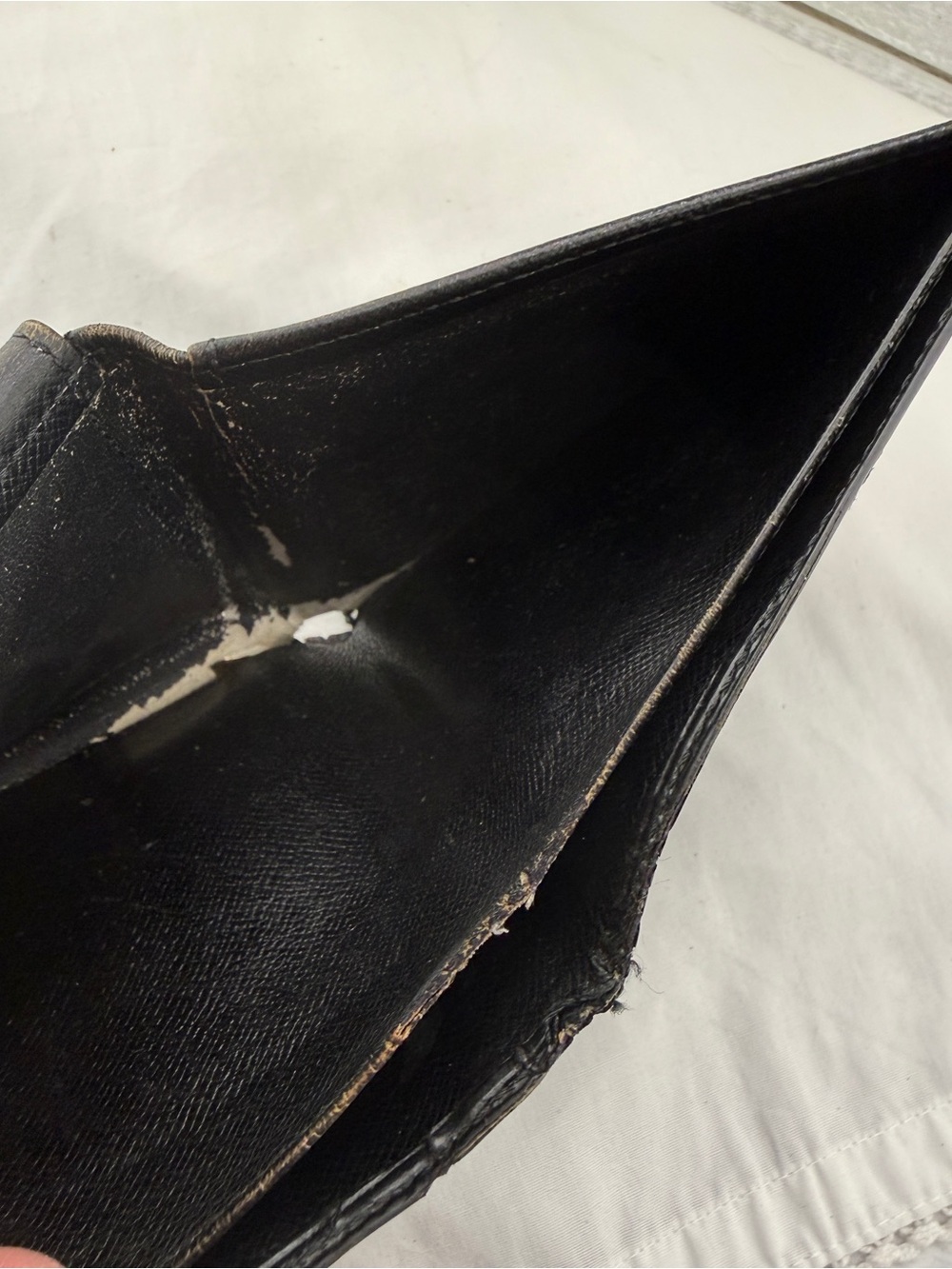 AUTHENTIC Louis Vuitton Marco Wallet. Black. - Picture 7 of 16